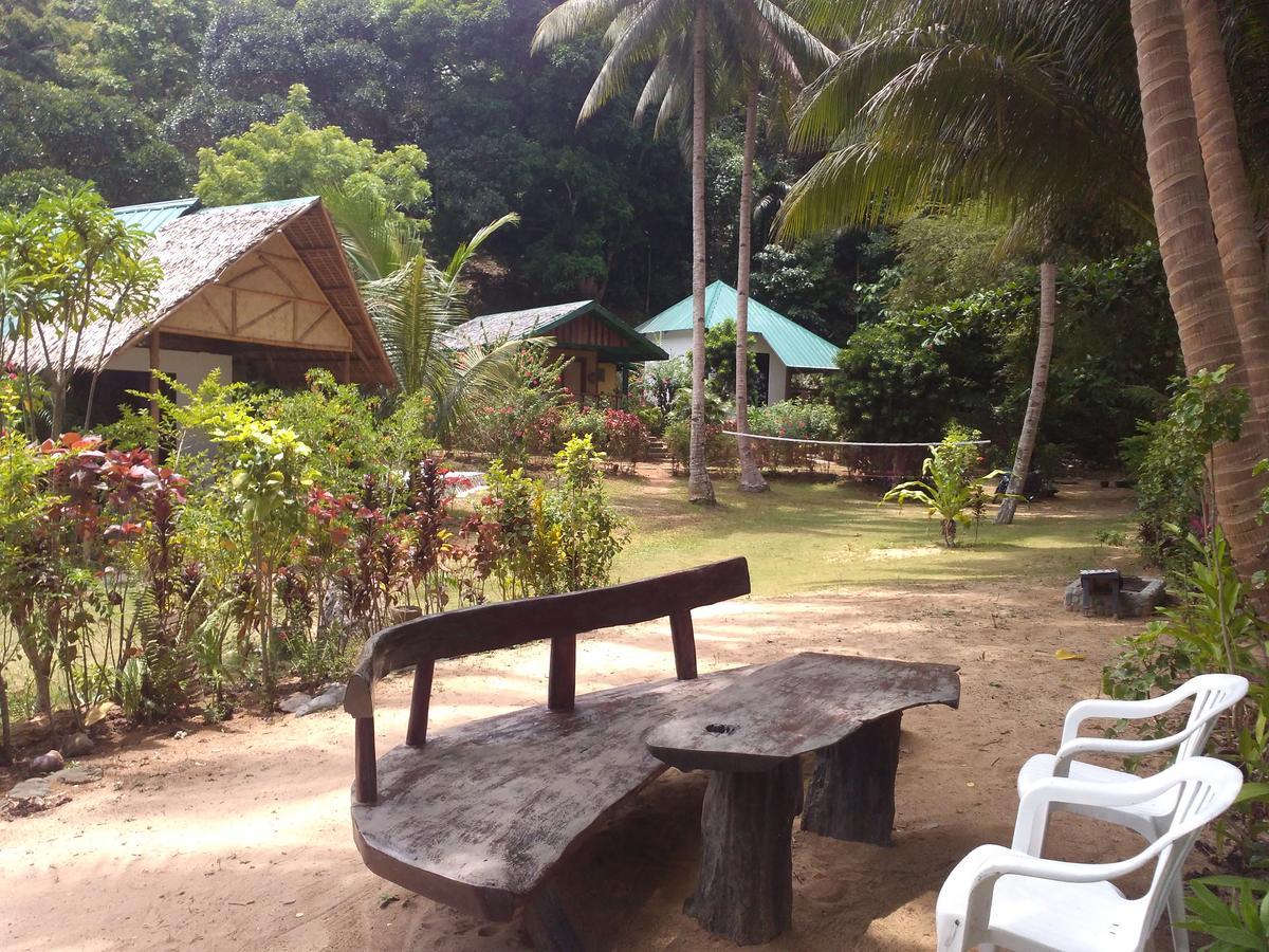 Garden Bay Beach Resort El Nido Bagian luar foto