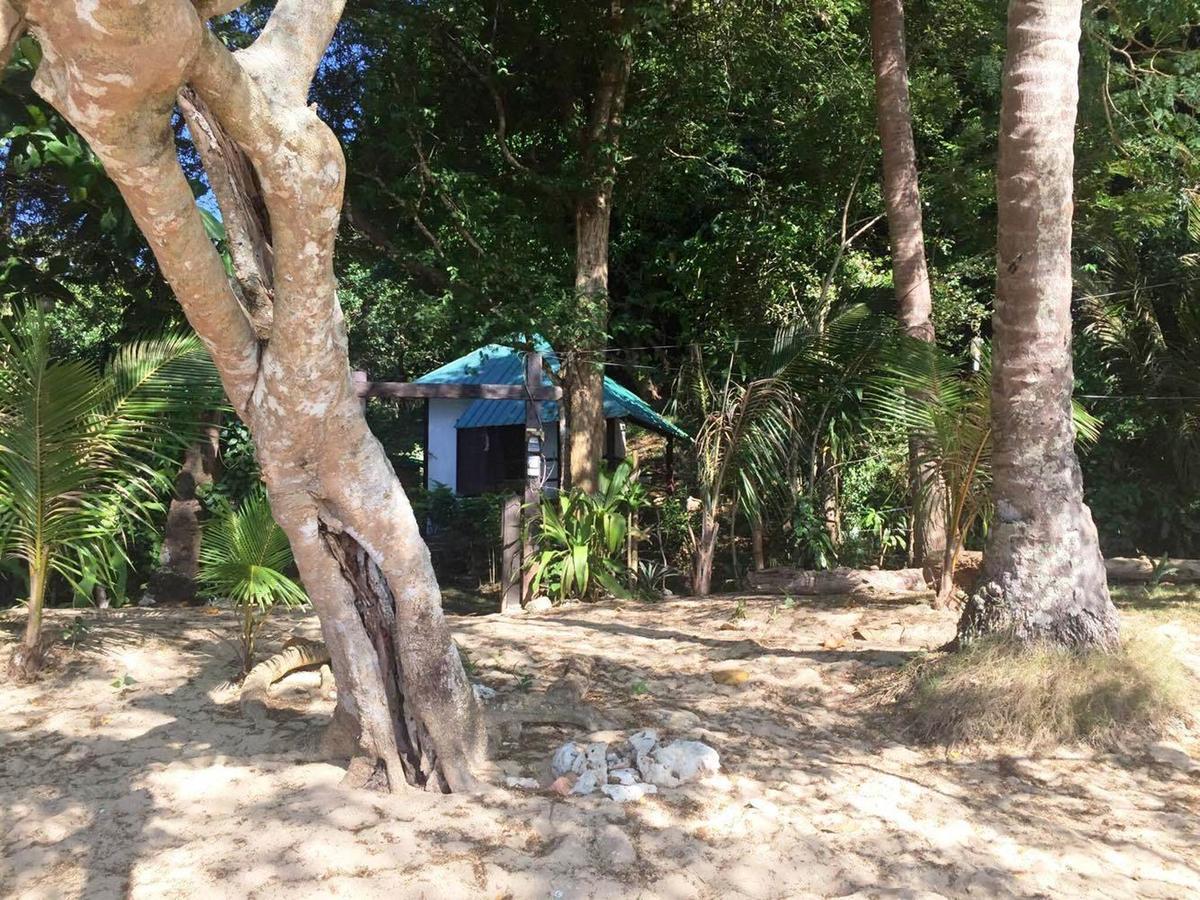 Garden Bay Beach Resort El Nido Bagian luar foto