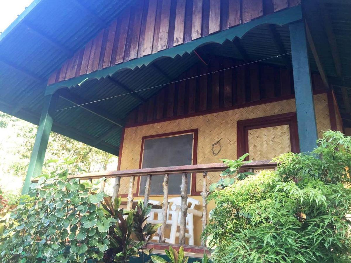 Garden Bay Beach Resort El Nido Bagian luar foto