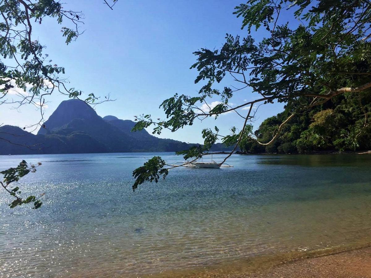 Garden Bay Beach Resort El Nido Bagian luar foto