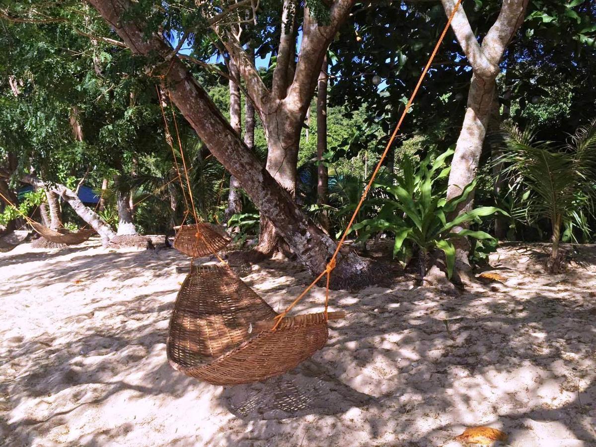 Garden Bay Beach Resort El Nido Bagian luar foto