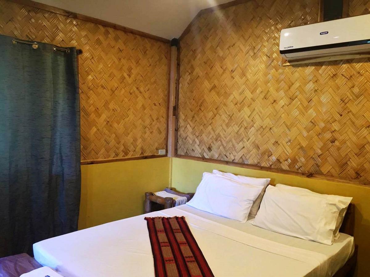 Garden Bay Beach Resort El Nido Bagian luar foto