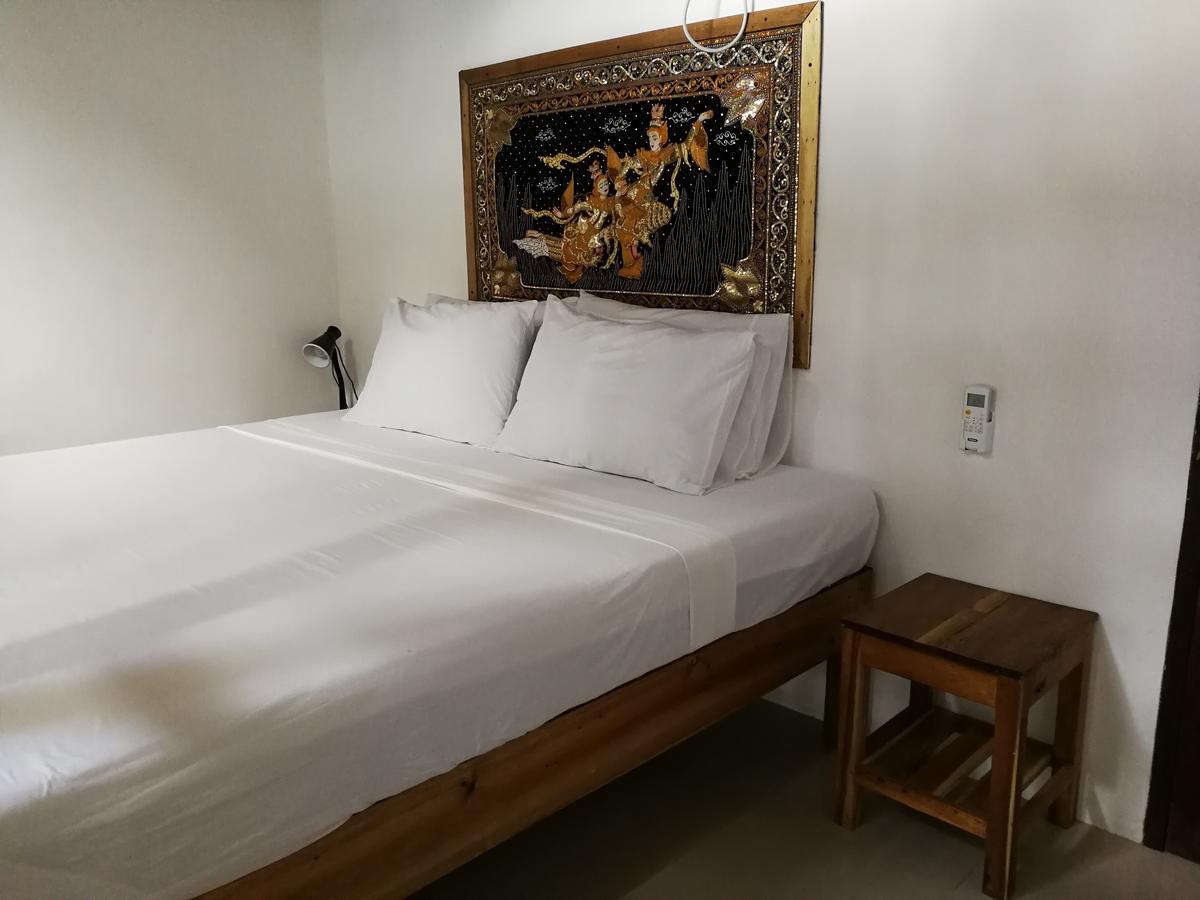 Garden Bay Beach Resort El Nido Bagian luar foto